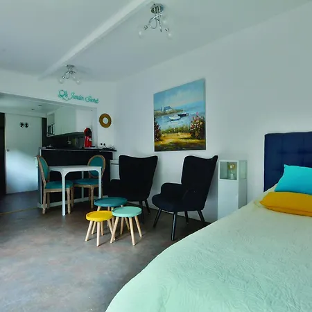 Du Jardin Secret Дом отдыха Сен-Валери-сюр-Сомм