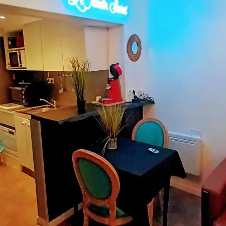 Du Jardin Secret بيت للعطل